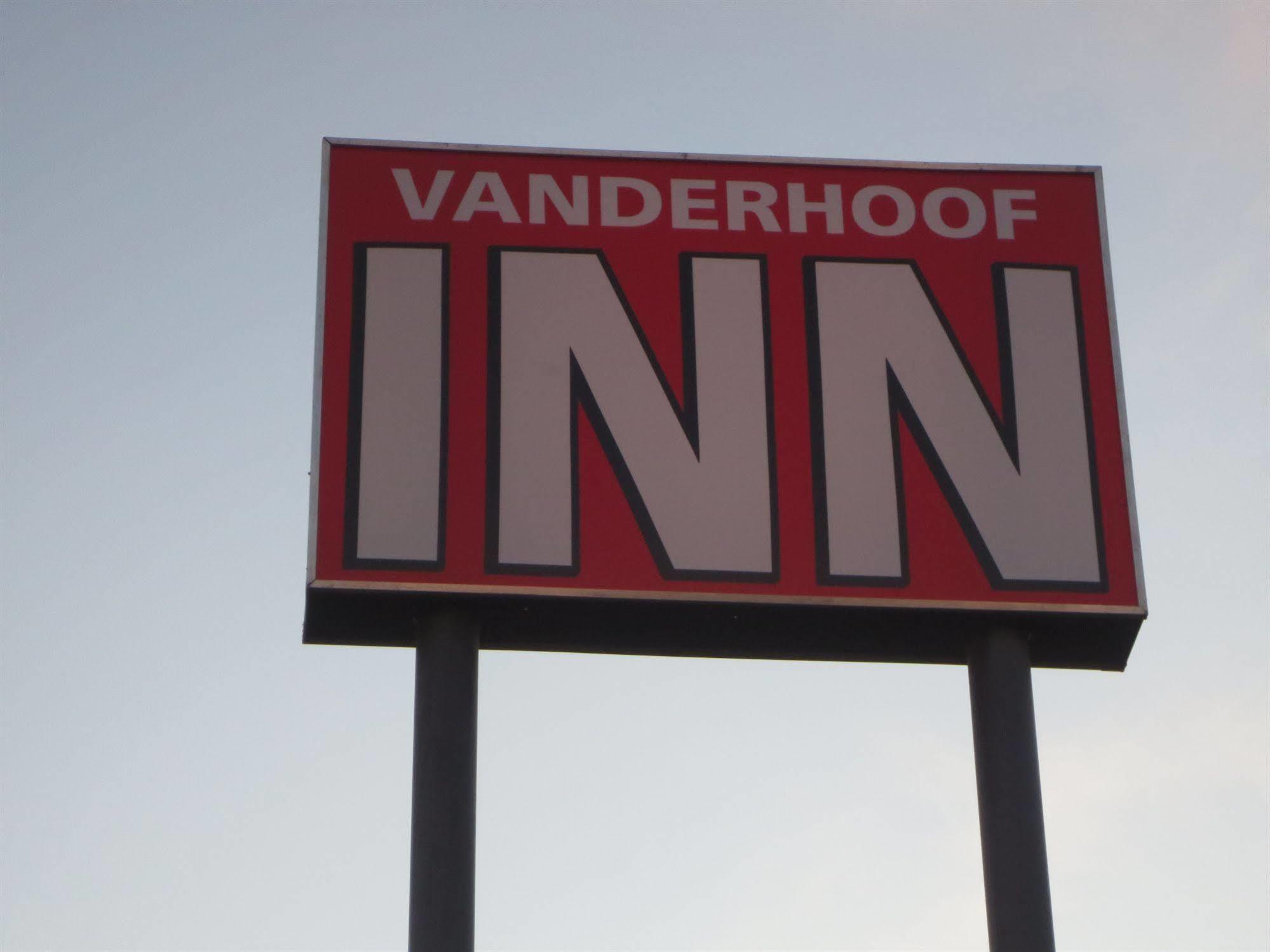 Vanderhoof Inn Экстерьер фото