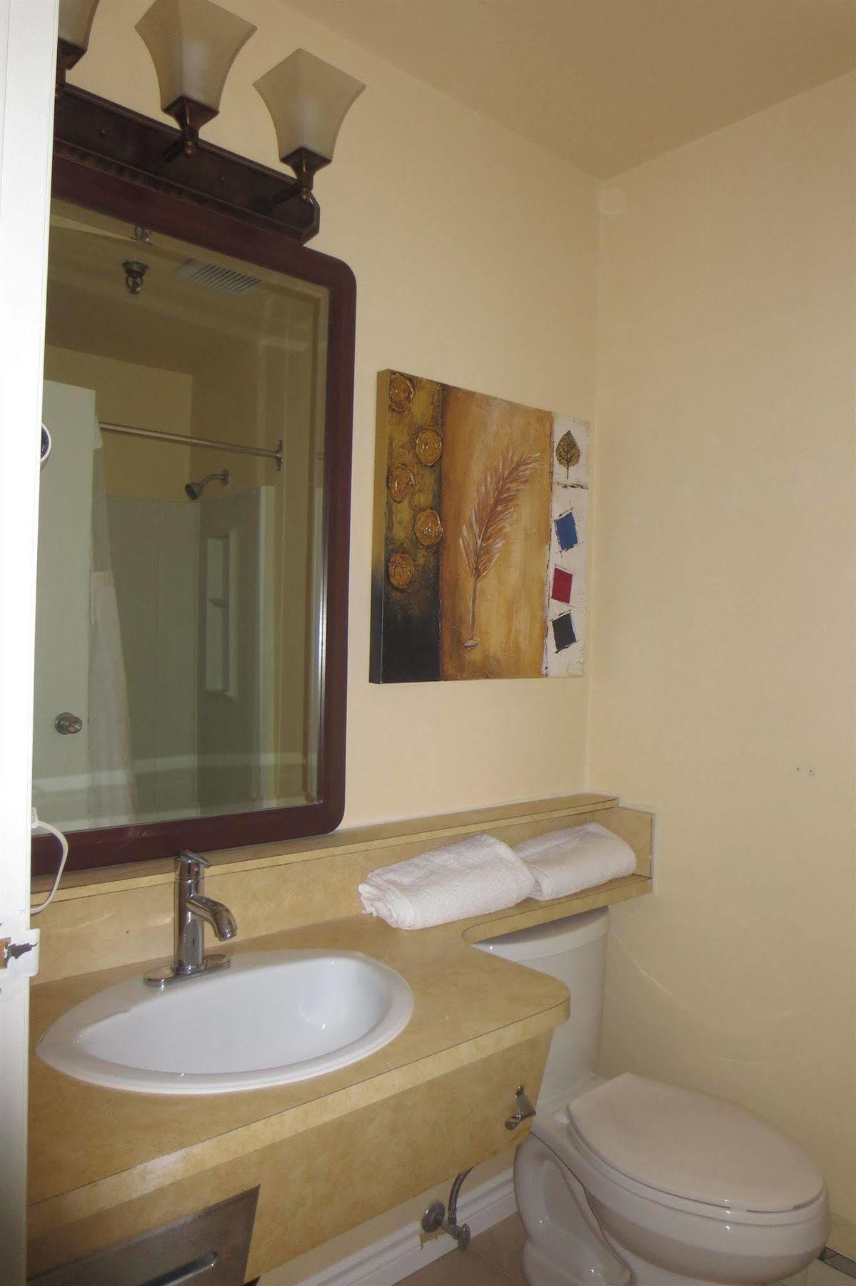 Vanderhoof Inn Экстерьер фото