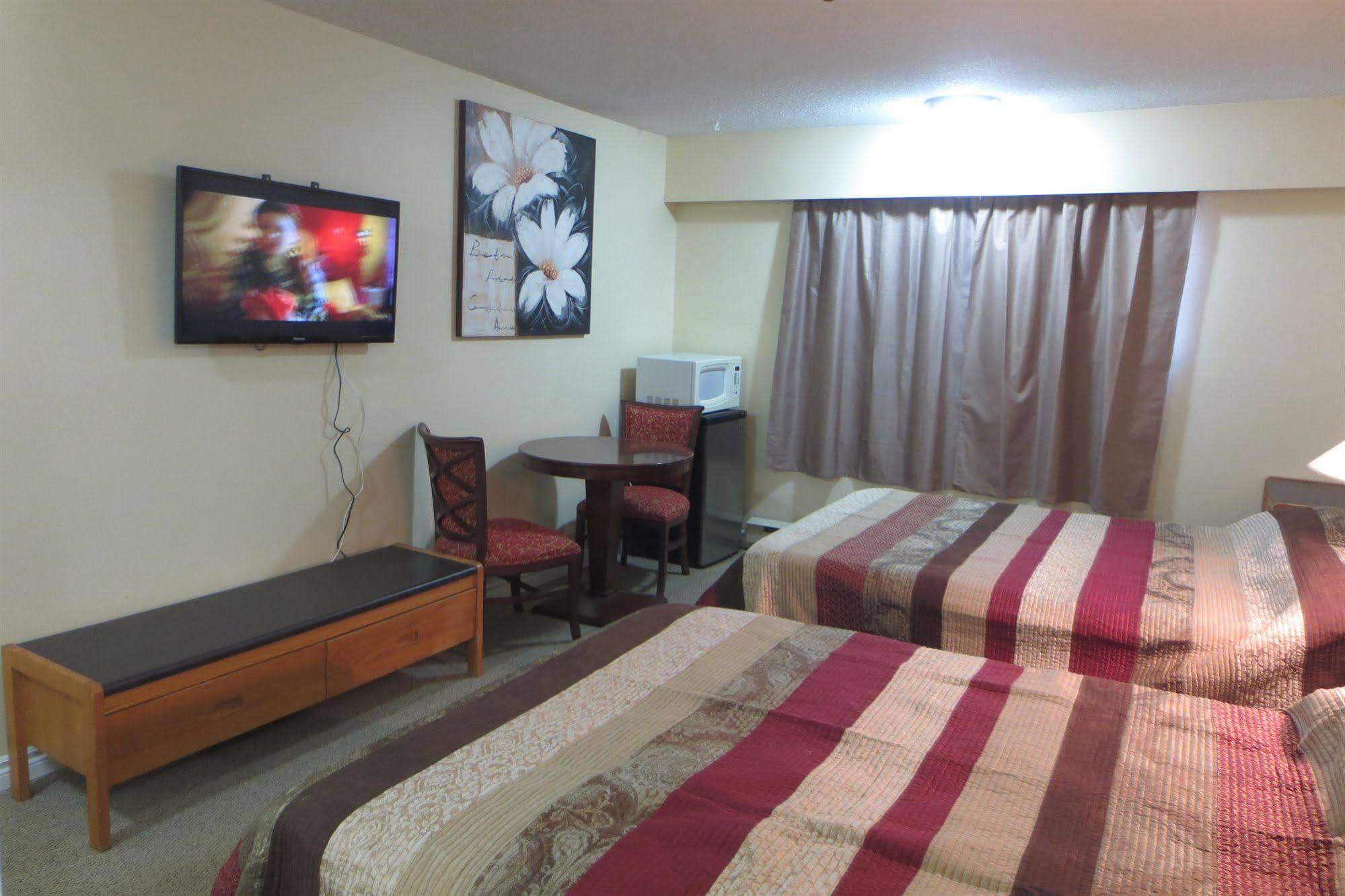 Vanderhoof Inn Экстерьер фото